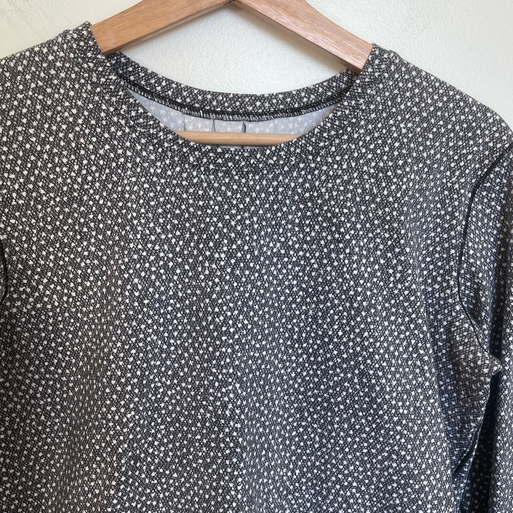 Lululemon Rush Hour Long Sleeve Frozen Fizz White Black - Picture 6 of 11